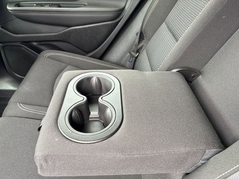 Used 2022 GMC Terrain SLE w/ Driver Convenience Package AWD/4WD image 16