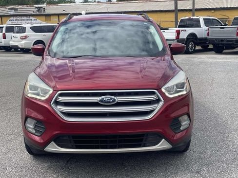 Used 2017 Ford Escape SE w/ Equipment Group 201A FWD image 10