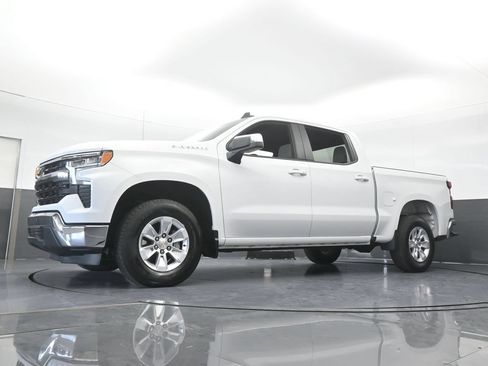 Used 2025 Chevrolet Silverado 1500 LT RWD image 42