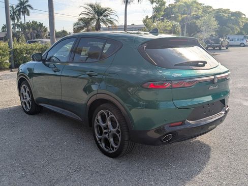 Used 2024 Alfa Romeo Tonale Veloce AWD/4WD image 7