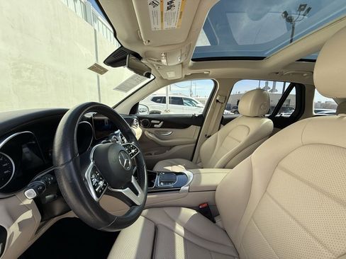 Used 2021 Mercedes-Benz GLC 300 image 5