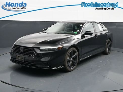Used 2023 Honda Accord Sport image 4