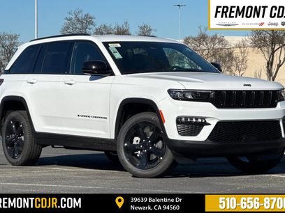 New 2025 Jeep Grand Cherokee Limited w/ Black Appearance Package
