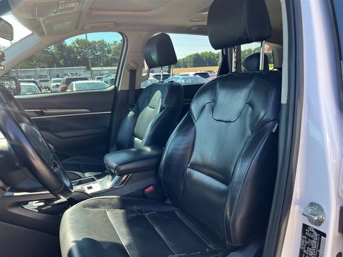 Used 2022 Kia Telluride S FWD image 5