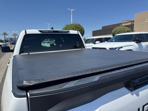 Used 2022 Toyota Tundra SR5 w/ SR5 Premium Package RWD image 27
