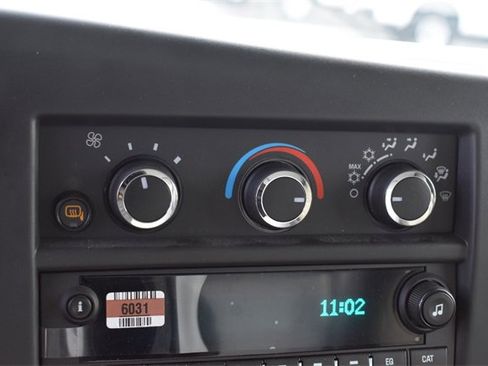 New 2025 Chevrolet Express 3500 Work Van w/ Power Convenience Package image 21