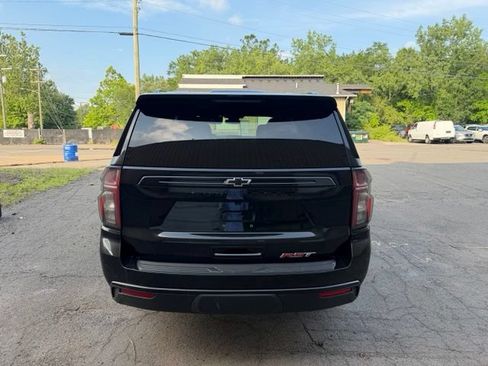 Used 2024 Chevrolet Suburban RST w/ Luxury Package AWD/4WD image 6