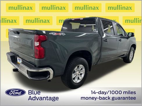 Used 2025 Chevrolet Silverado 1500 LT AWD/4WD image 3