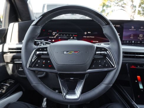 Used 2026 Cadillac Escalade V image 18