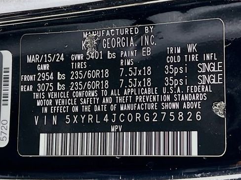 Used 2024 Kia Sorento S image 11