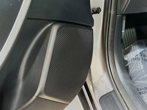 Certified 2025 Kia Soul LX image 18