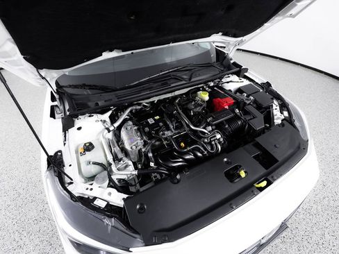 Used 2024 Nissan Sentra SV FWD image 12