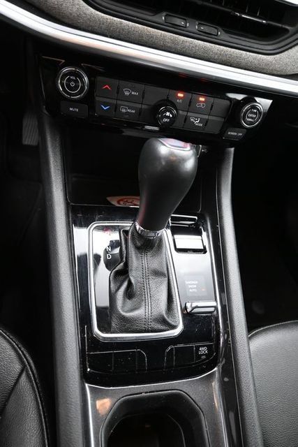 Used 2024 Jeep Compass Latitude AWD/4WD image 21