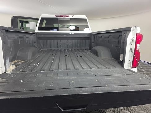 Used 2022 Chevrolet Silverado 2500 High Country w/ Z71 Off-Road Package AWD/4WD image 34
