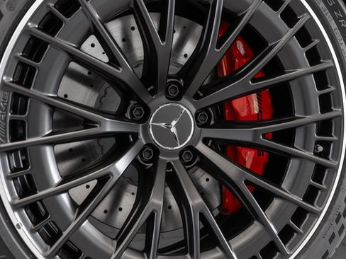 Certified 2024 Mercedes-Benz CLE 53 AMG 4MATIC image 33
