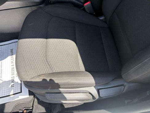 Used 2019 Hyundai Elantra SE w/ Cargo Package FWD image 16