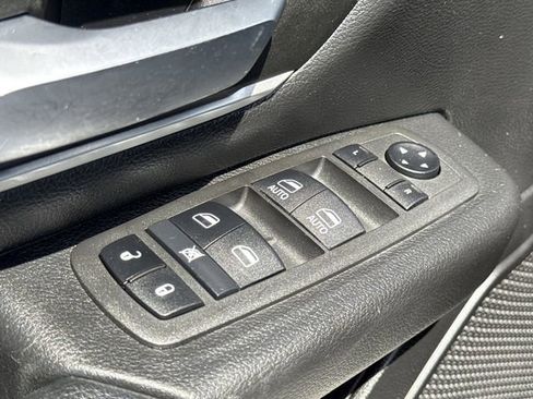 Used 2022 RAM 1500 Big Horn RWD image 30