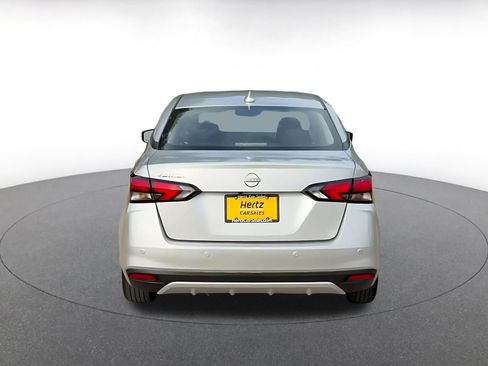 Used 2025 Nissan Versa SV FWD image 12