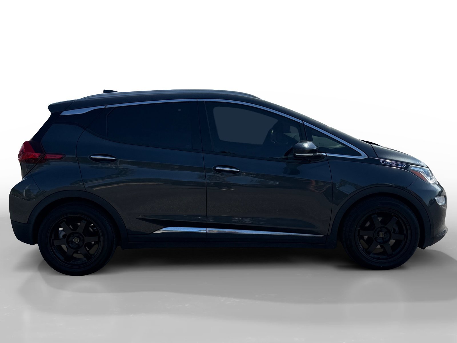 Used 2020 Chevrolet Bolt Premier w/ Infotainment Package FWD image 6