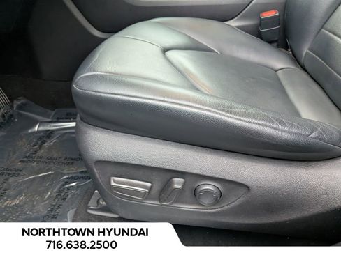 Used 2022 Toyota Highlander XLE image 33