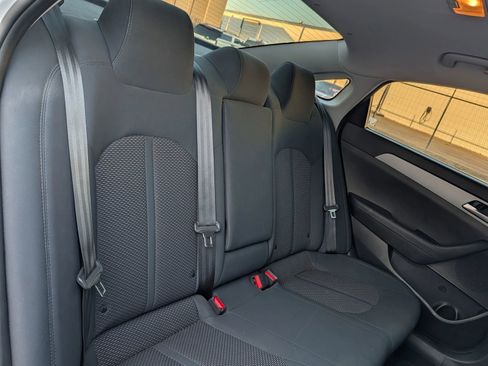 Used 2019 Hyundai Sonata SE image 29