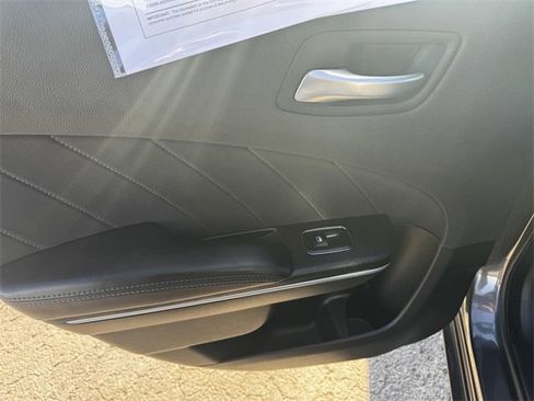 Certified 2022 Dodge Charger SXT w/ Cold Weather Package image 17