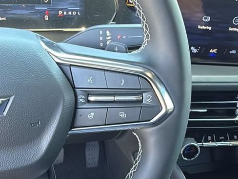 New 2026 Chevrolet Traverse LT w/ Midnight/Sport Edition FWD image 24