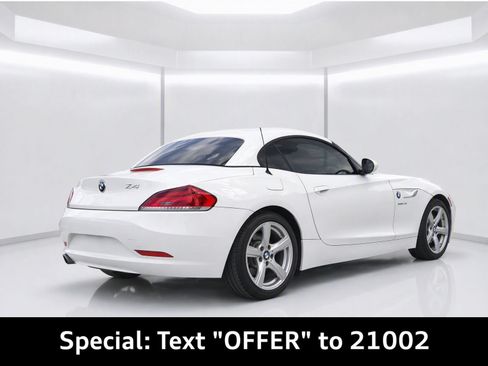 Used 2014 BMW Z4 sDrive28i RWD image 4