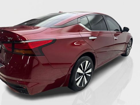 Used 2022 Nissan Altima 2.5 SV w/ SV Premium Package FWD image 13