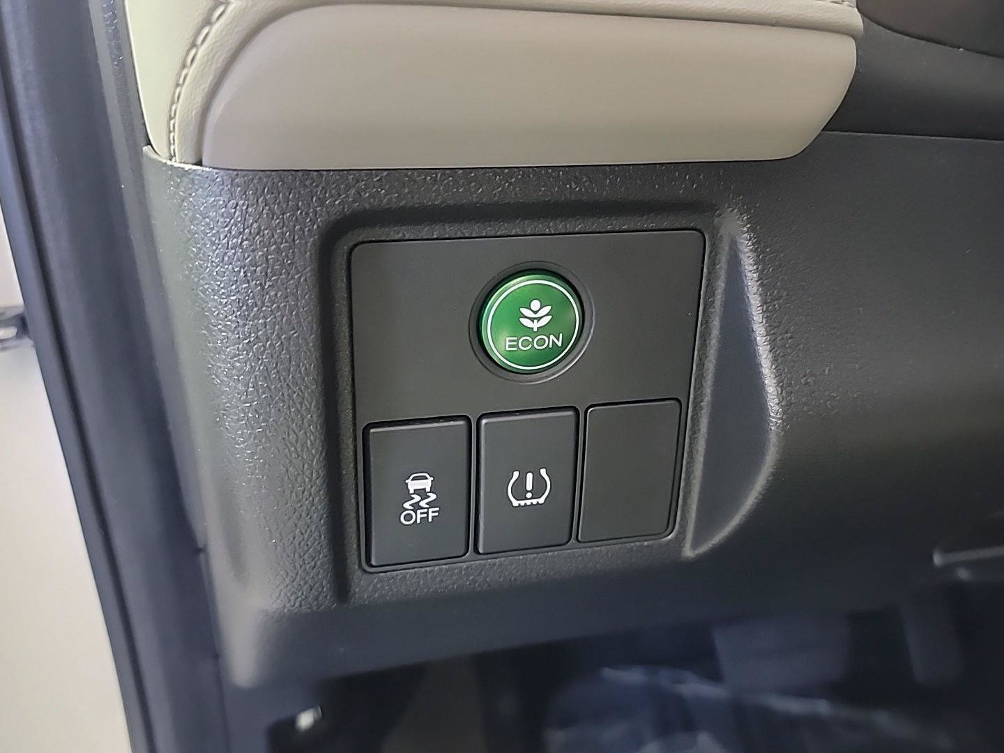 Certified 2017 Honda HR-V EX-L image 35