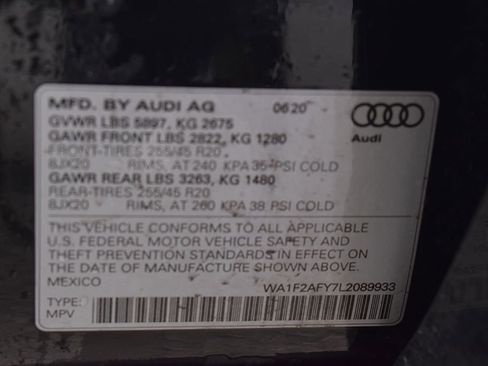 Used 2020 Audi Q5 e Prestige w/ Prestige Package image 28