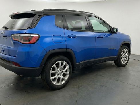 Used 2025 Jeep Compass Limited image 9