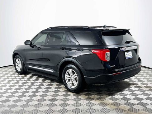 Used 2022 Ford Explorer XLT image 5