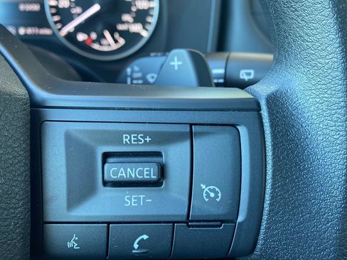 Used 2025 Nissan Rogue S FWD image 26