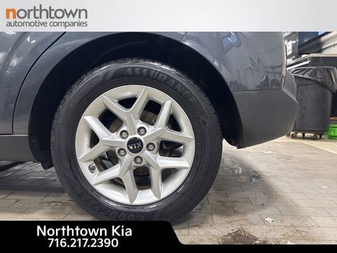 Certified 2020 Kia Soul S image 26