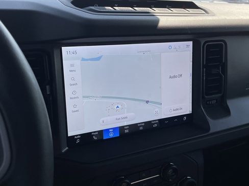 Used 2025 Ford Bronco Badlands image 15