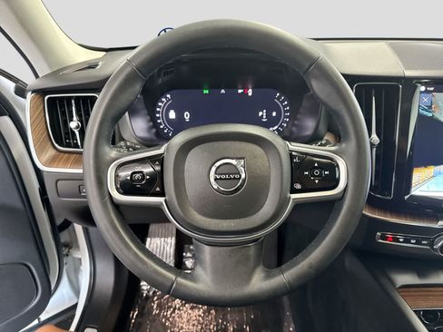 Used 2023 Volvo XC60 B5 Plus w/ Climate Package AWD/4WD image 21