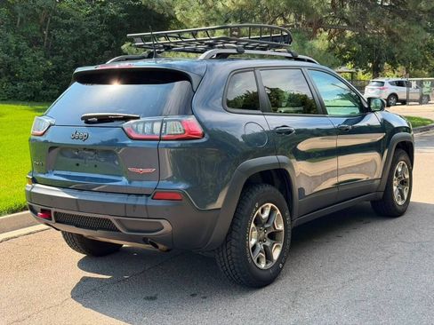 Used 2019 Jeep Cherokee Trailhawk w/ Cold Weather Group AWD/4WD image 5