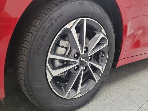 Used 2023 Kia Forte LXS FWD image 31