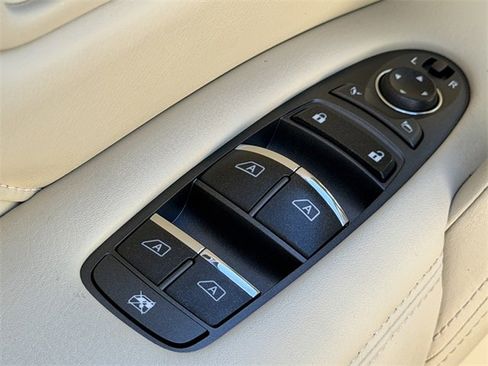 Used 2018 INFINITI QX80 4WD w/ Deluxe Technology Package image 26