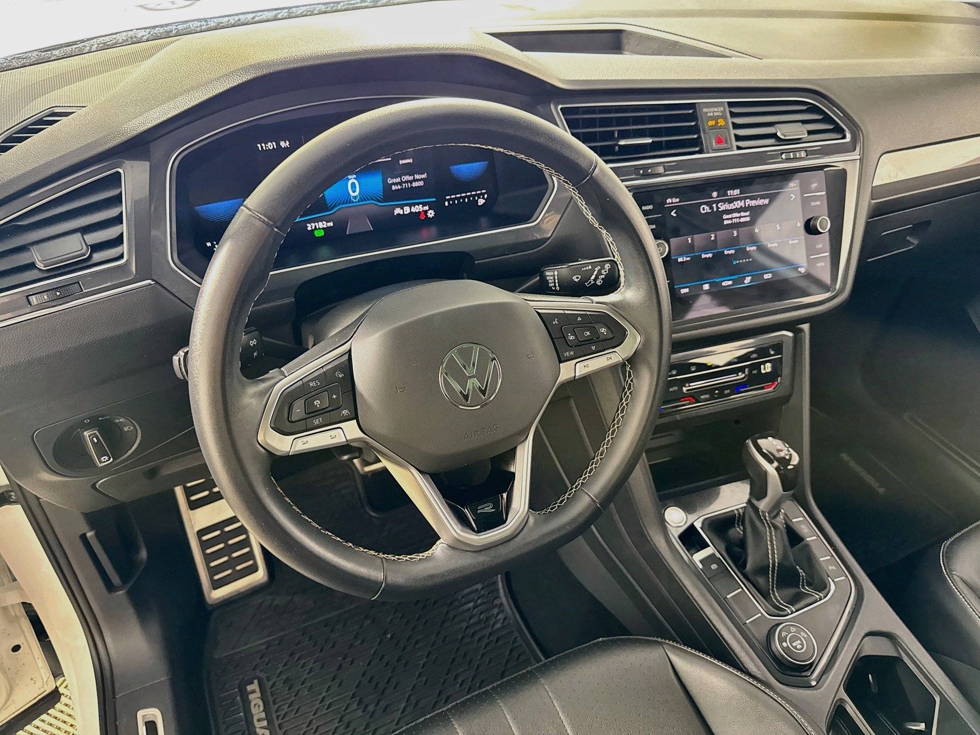 Used 2023 Volkswagen Tiguan SE R-Line AWD/4WD image 23