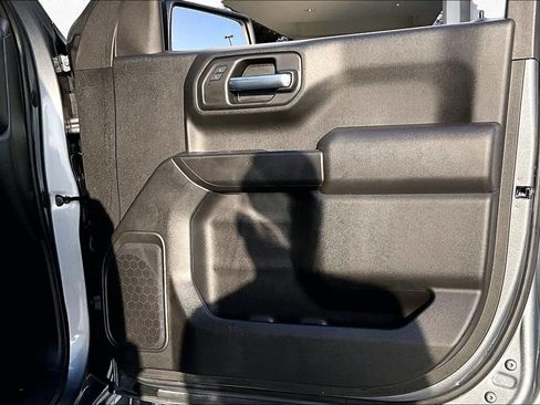 Used 2021 Chevrolet Silverado 1500 Custom AWD/4WD image 28