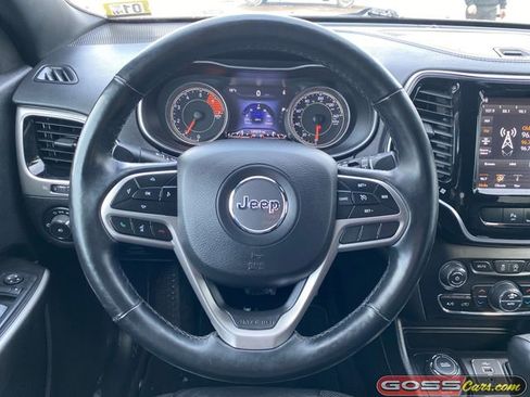 Used 2019 Jeep Cherokee High Altitude image 17