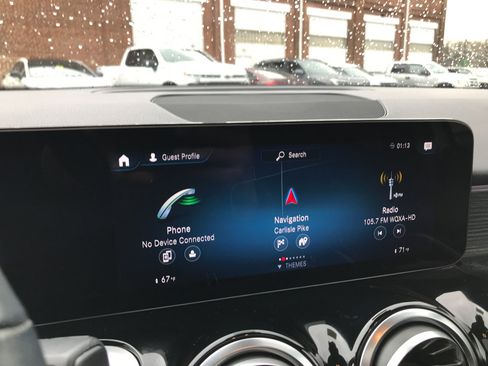 Used 2023 Mercedes-Benz GLB 250 4MATIC image 20