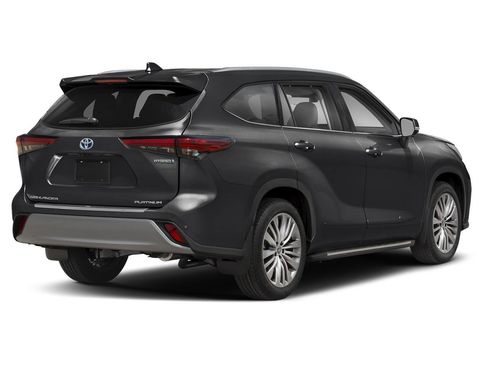 New 2026 Toyota Highlander Platinum image 17