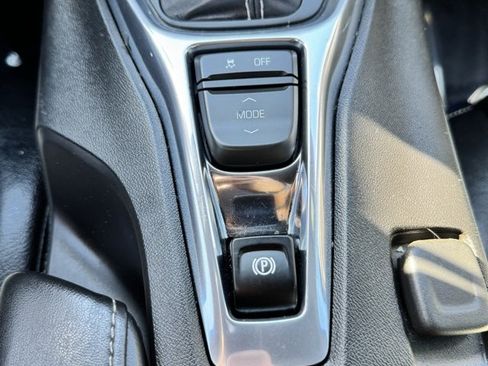 Used 2018 Chevrolet Camaro SS image 41