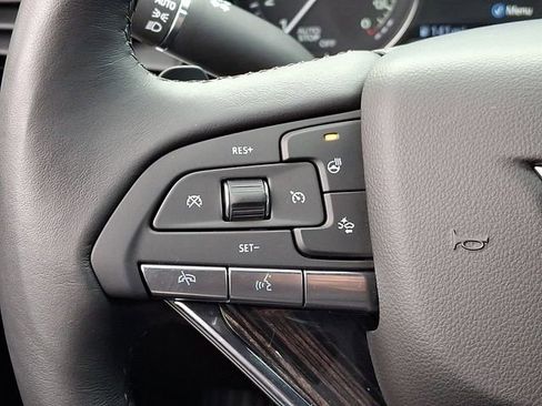 Used 2023 Cadillac XT6 Premium Luxury w/ Technology Package image 25