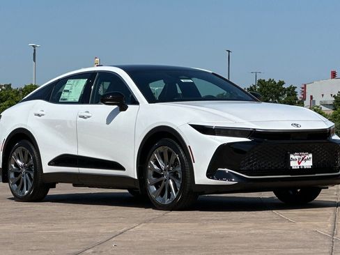 New 2026 Toyota Crown Limited image 2