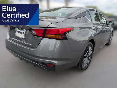 Used 2025 Nissan Altima 2.5 SV FWD image 5