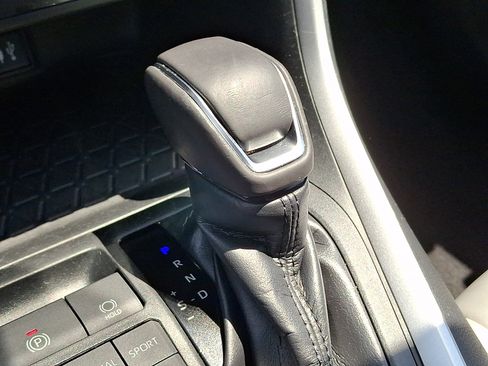 Used 2019 Toyota RAV4 XLE Premium w/ Cold Weather Package AWD/4WD image 15